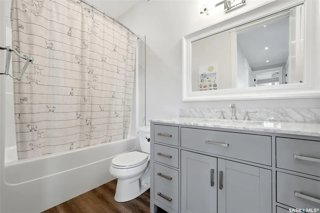 3 Oxford Bay White City SK S4L 0C6