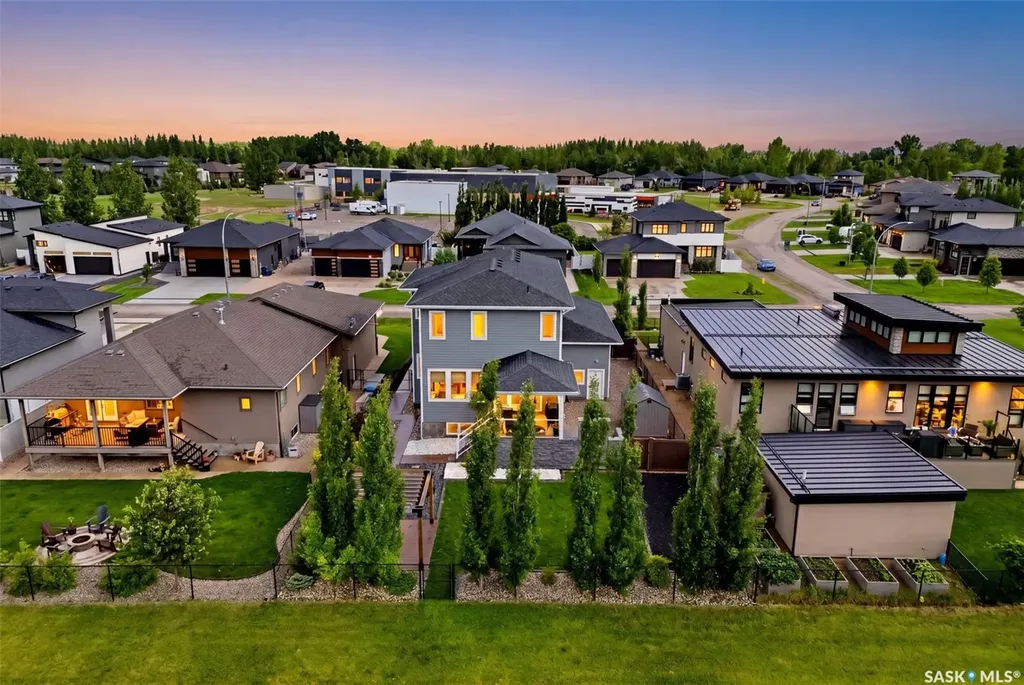 3 Oxford Bay White City SK S4L 0C6