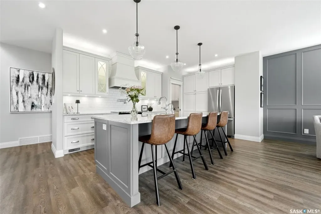 3 Oxford Bay White City SK S4L 0C6