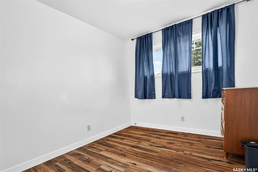 1028 Rorison Avenue Moose Jaw SK S6H 6W5