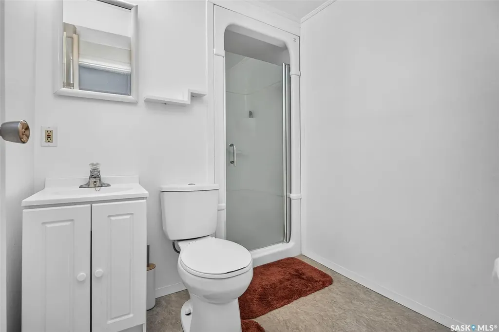 1028 Rorison Avenue Moose Jaw SK S6H 6W5