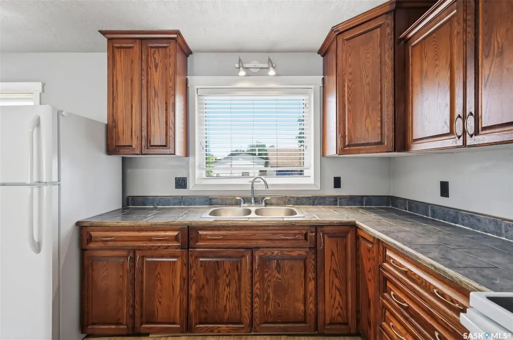 483 Wakabayashi Crescent Saskatoon SK S7K 7M6