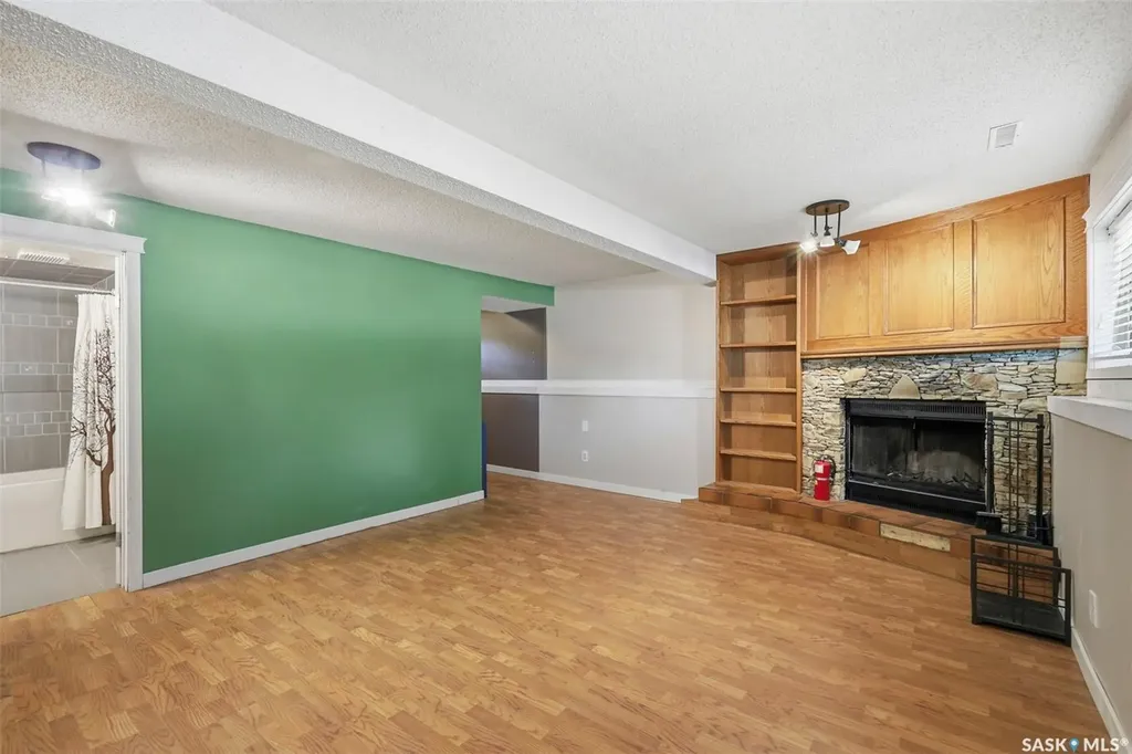 483 Wakabayashi Crescent Saskatoon SK S7K 7M6