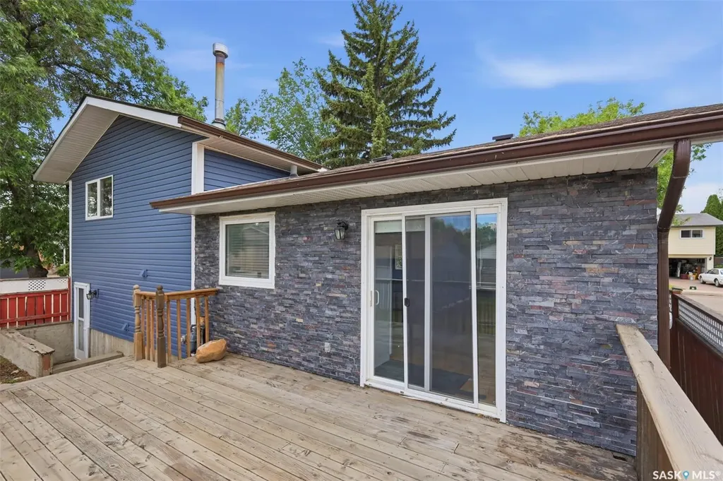 483 Wakabayashi Crescent Saskatoon SK S7K 7M6