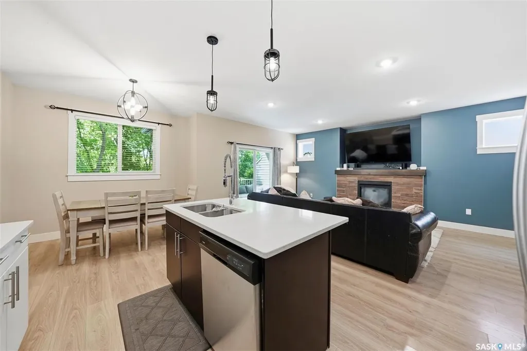 3220 11th Street Saskatoon SK S7M 5M4