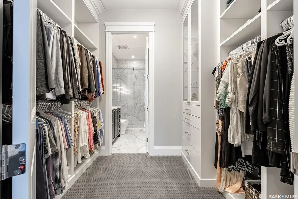 404 Cartwright Street Saskatoon SK S7T 0W6