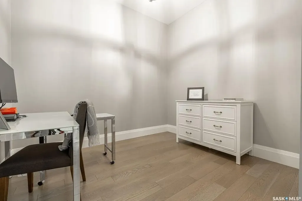 404 Cartwright Street Saskatoon SK S7T 0W6