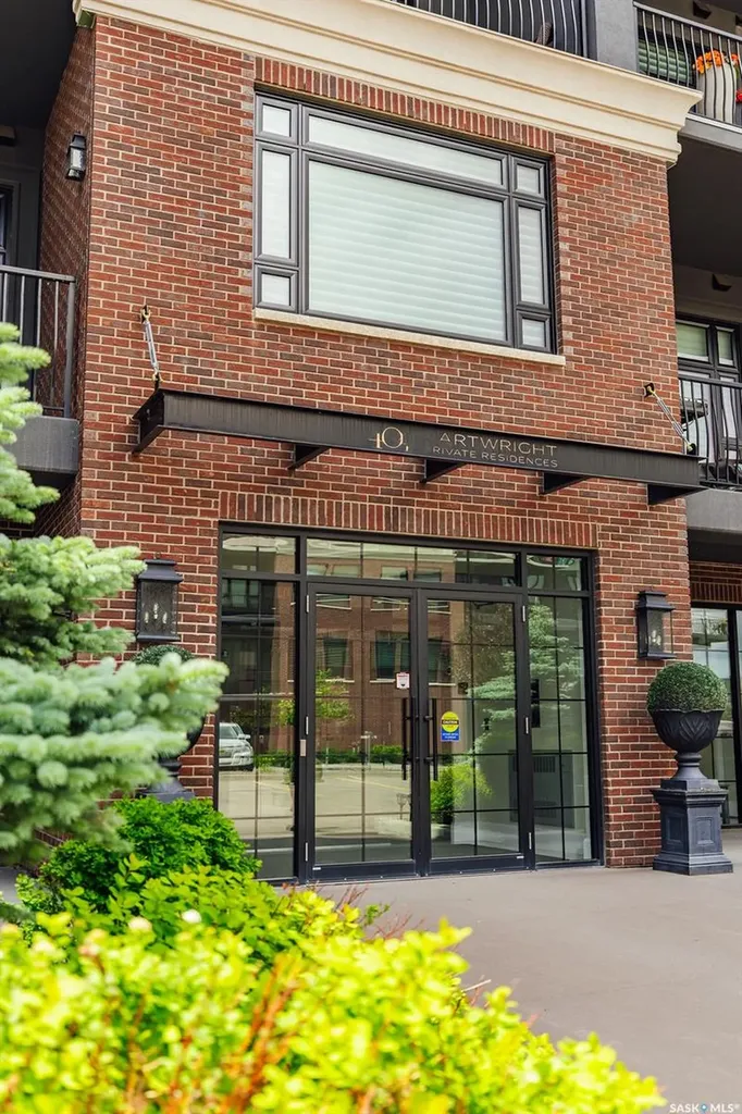 404 Cartwright Street Saskatoon SK S7T 0W6