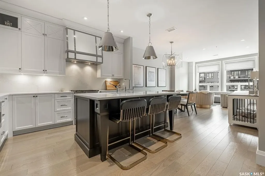 404 Cartwright Street Saskatoon SK S7T 0W6