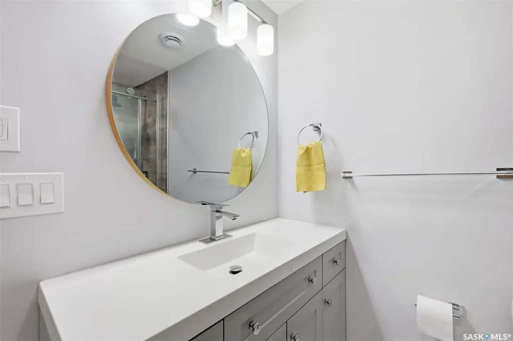 359 Underhill Bend Saskatoon SK S7V 0N1