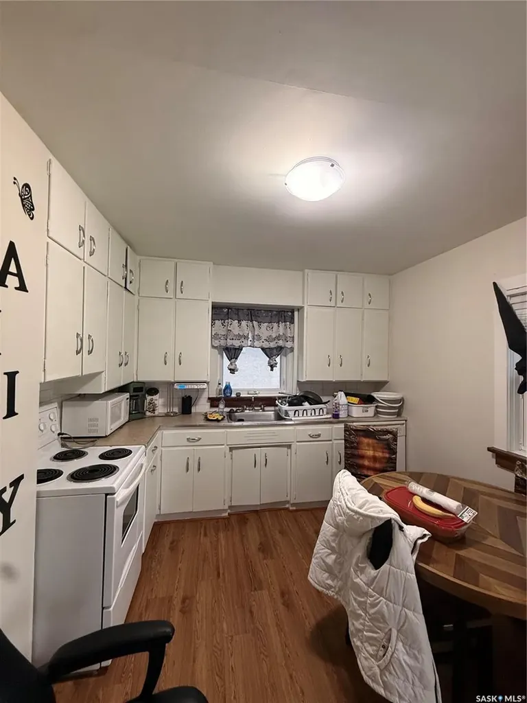982 12th Street W Prince Albert SK S6V 3C7