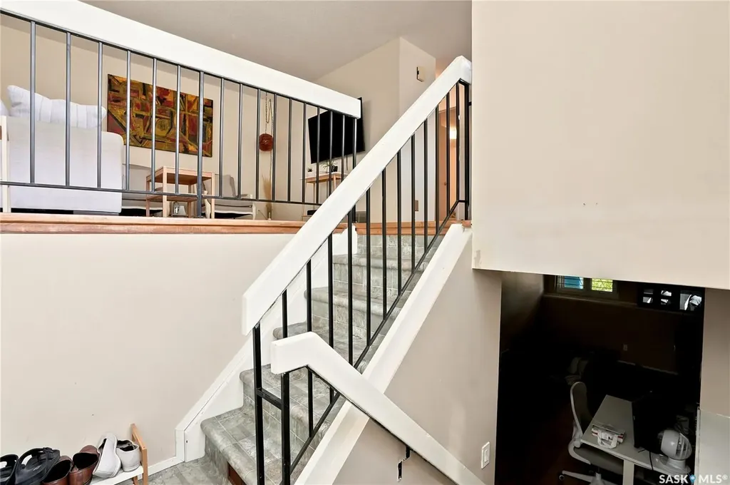 724 M Avenue S Saskatoon SK S7M 2L4