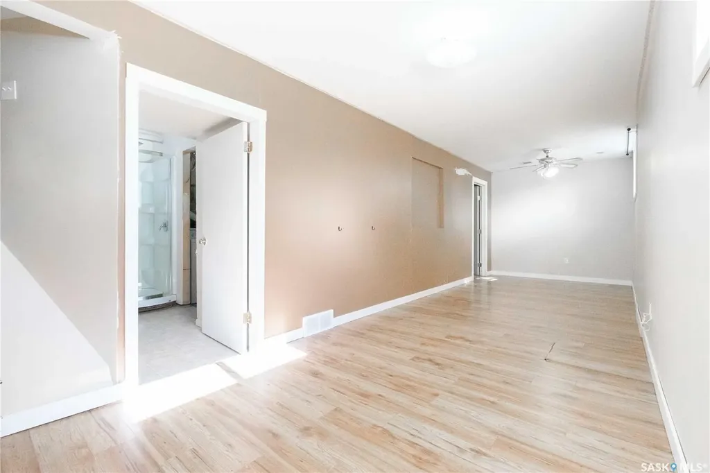 1414 Grey Street Regina SK S4T 5H6