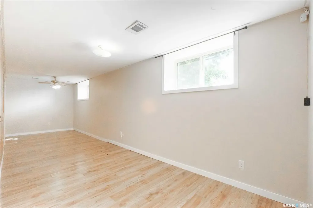 1414 Grey Street Regina SK S4T 5H6