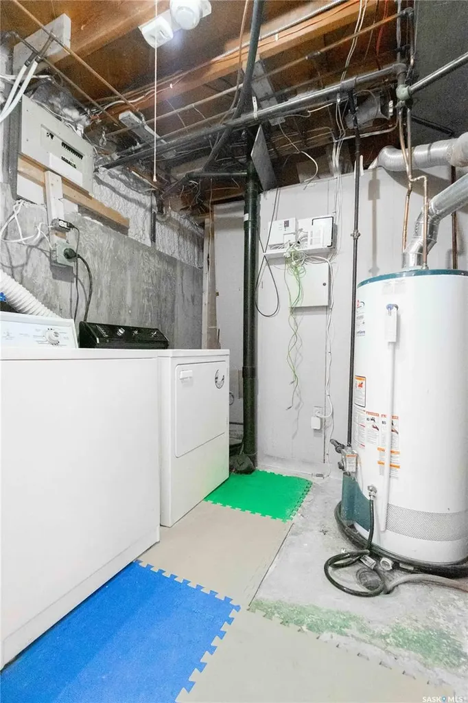 1414 Grey Street Regina SK S4T 5H6