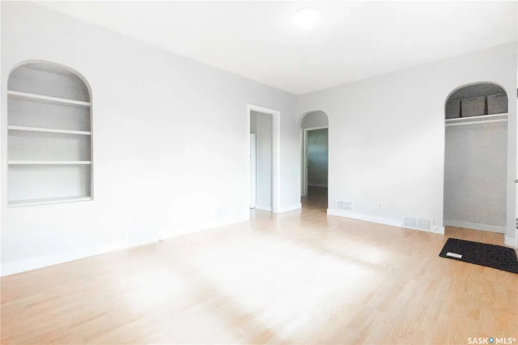 1414 Grey Street Regina SK S4T 5H6