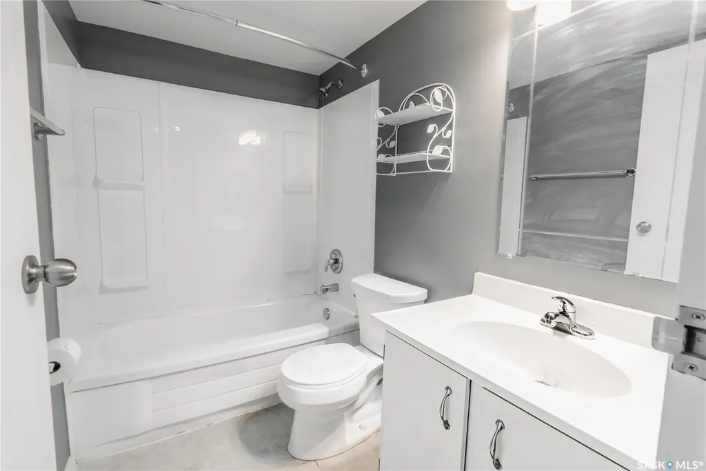 425 115th Street E Saskatoon SK S7N 2E5