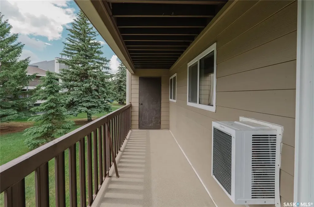 425 115th Street E Saskatoon SK S7N 2E5