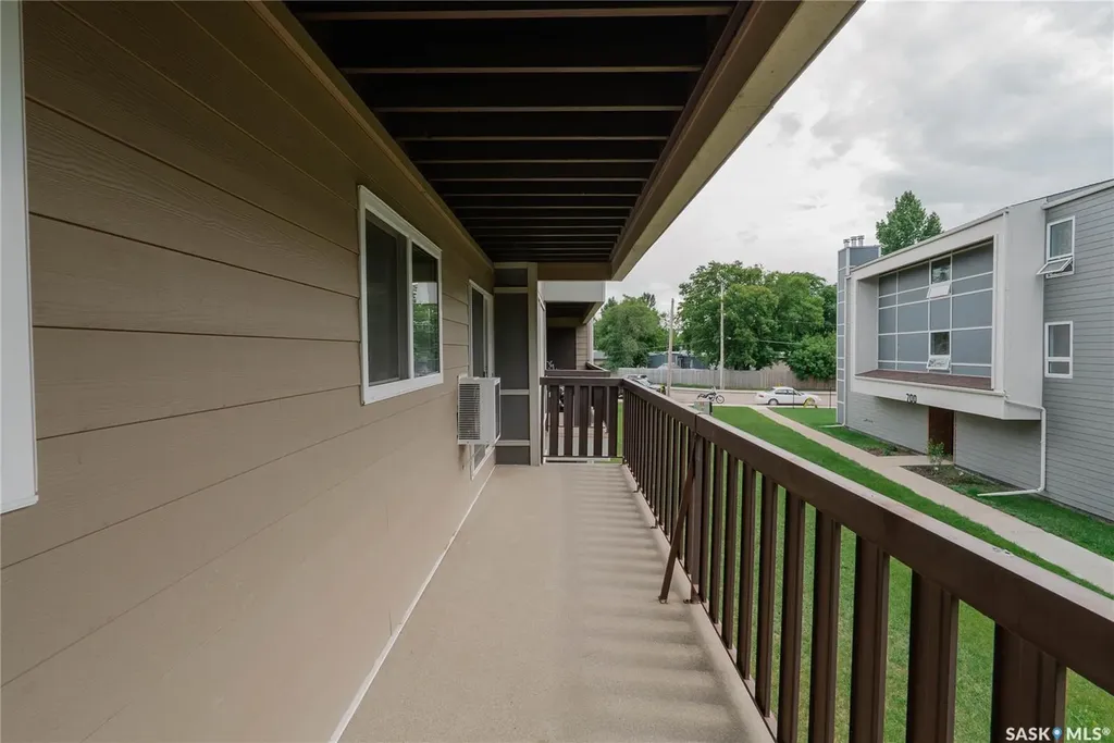 425 115th Street E Saskatoon SK S7N 2E5
