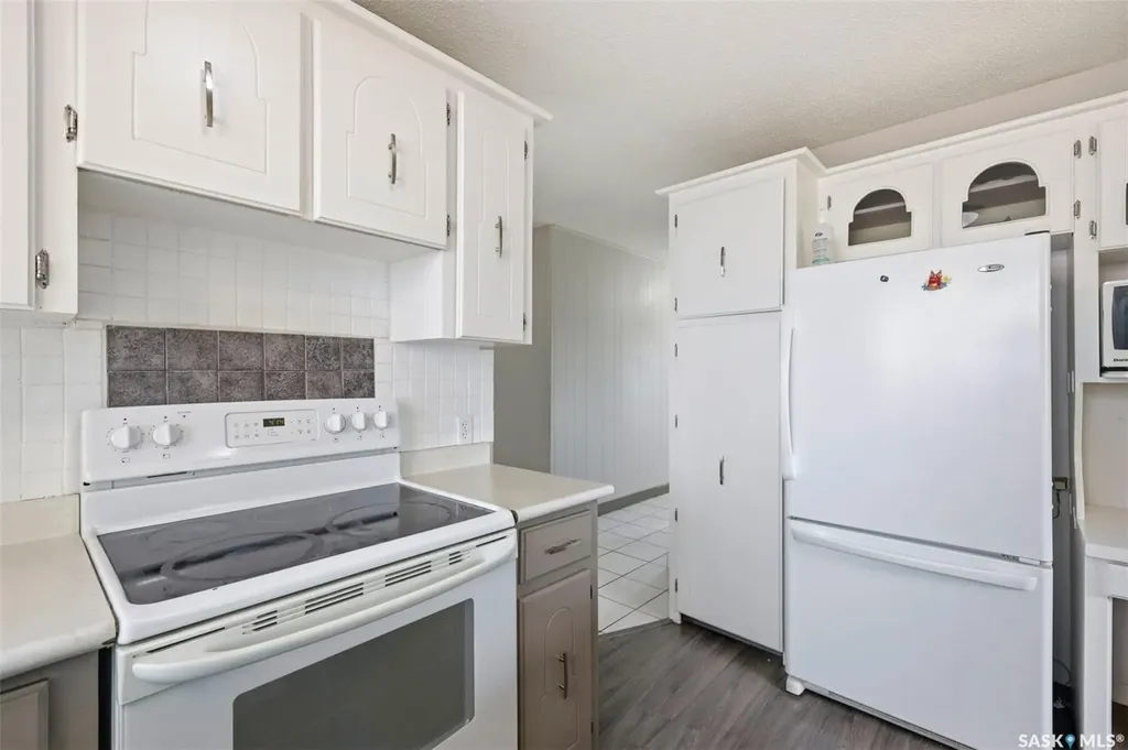 101 Salisbury Drive Saskatoon SK S7H 4B7