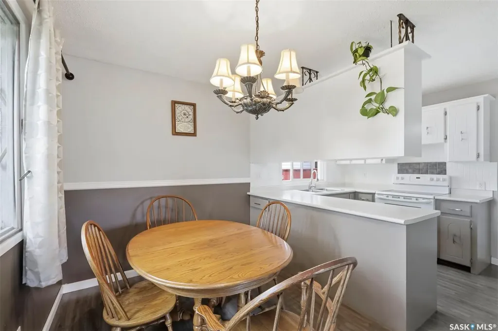 101 Salisbury Drive Saskatoon SK S7H 4B7