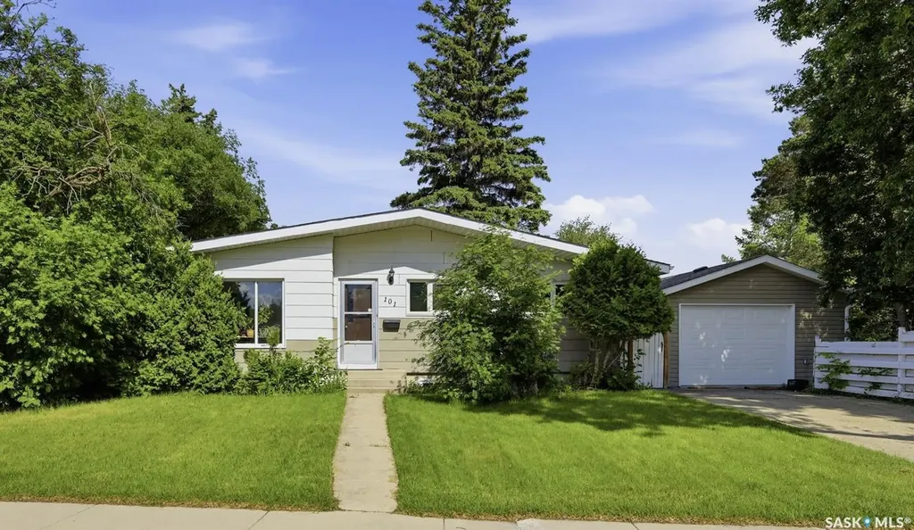 101 Salisbury Drive Saskatoon SK S7H 4B7