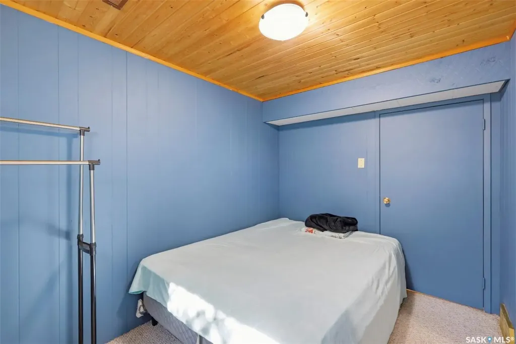 101 Salisbury Drive Saskatoon SK S7H 4B7
