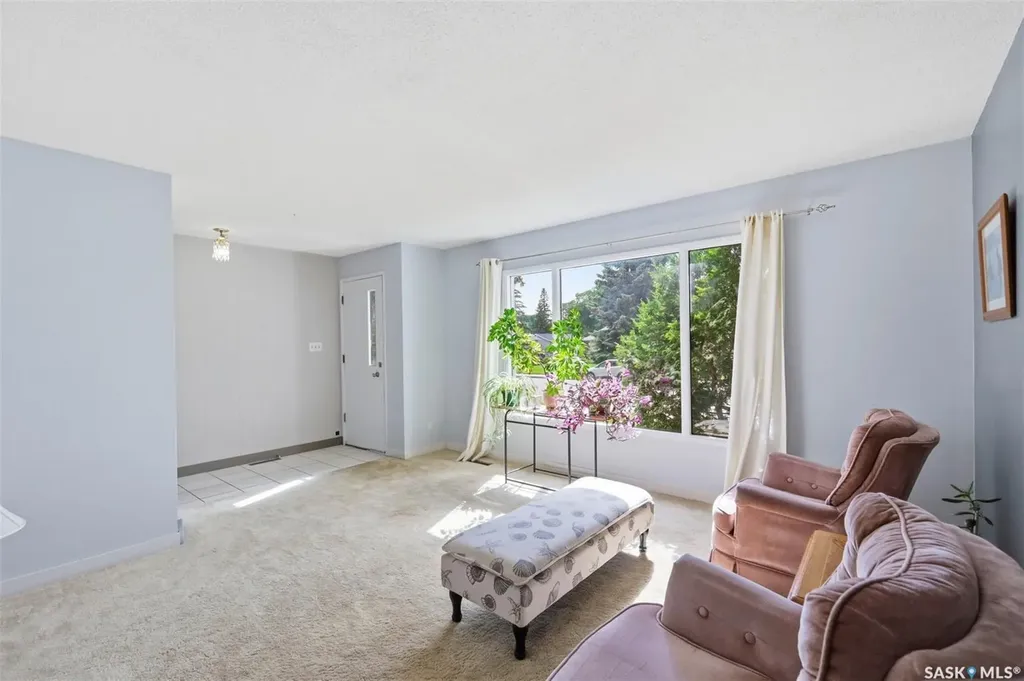 101 Salisbury Drive Saskatoon SK S7H 4B7