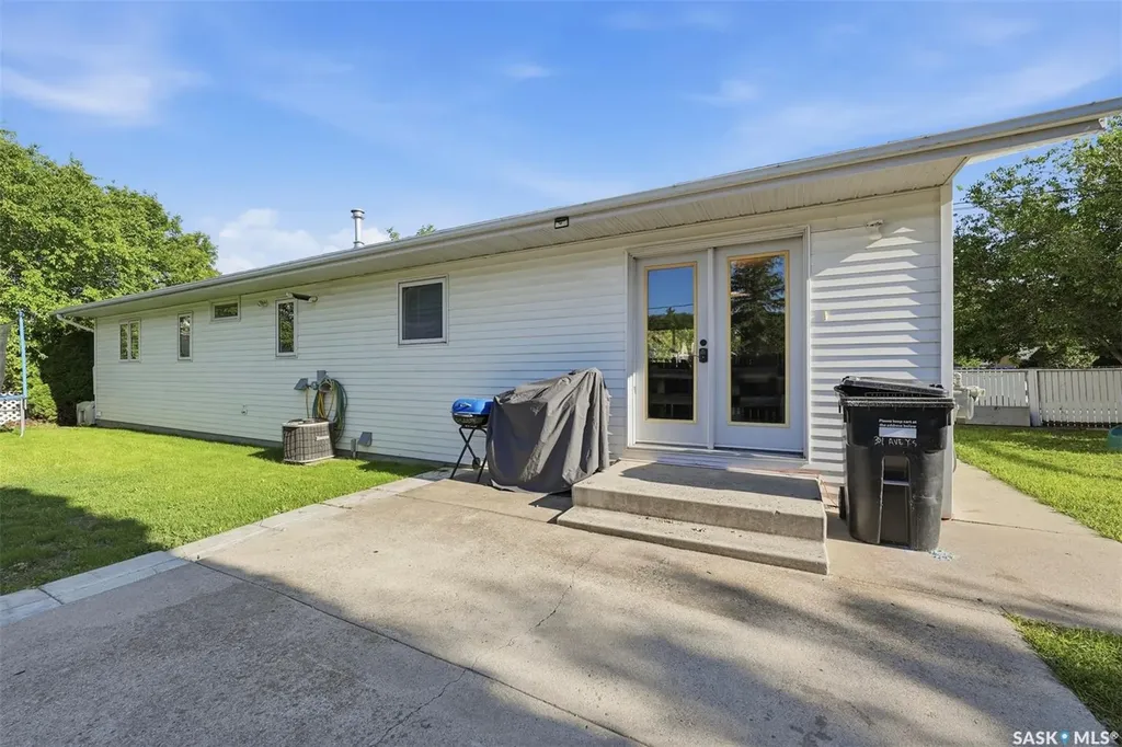 351 Y Avenue S Saskatoon SK S7M 3J6