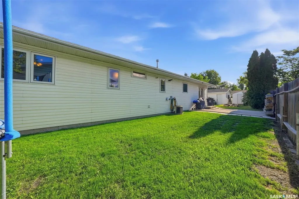 351 Y Avenue S Saskatoon SK S7M 3J6