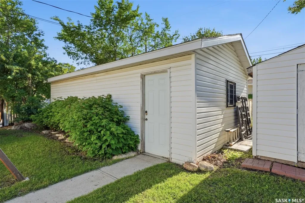 351 Y Avenue S Saskatoon SK S7M 3J6