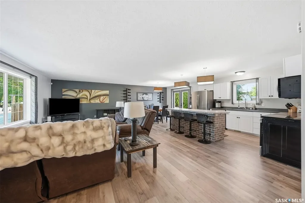 351 Y Avenue S Saskatoon SK S7M 3J6
