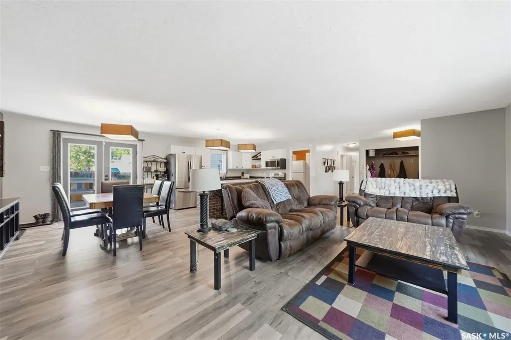 351 Y Avenue S Saskatoon SK S7M 3J6