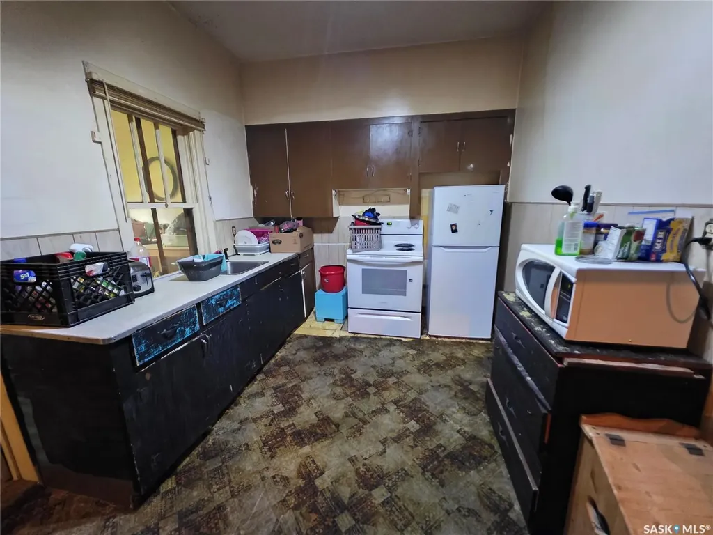 236 6th Avenue NE Swift Current SK S9H 2M2
