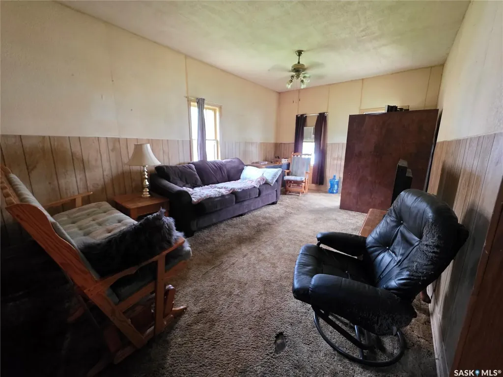236 6th Avenue NE Swift Current SK S9H 2M2
