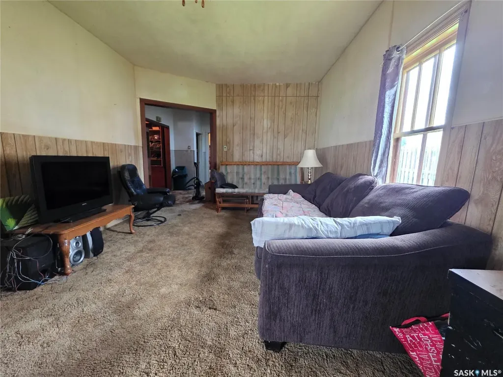 236 6th Avenue NE Swift Current SK S9H 2M2