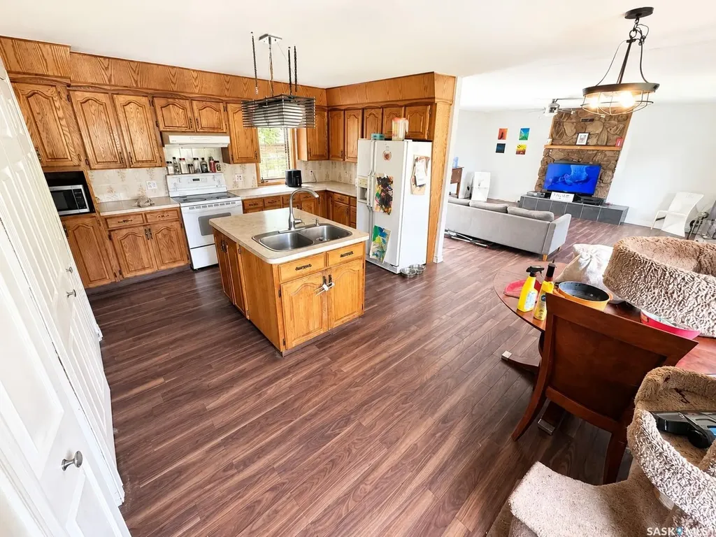 106 Downey Street Strasbourg SK S0G 4V0