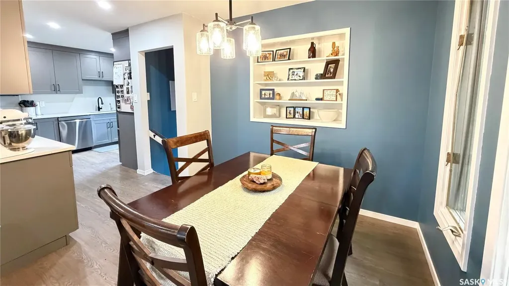 10 Stewart Avenue Saskatoon SK S7L 3S6