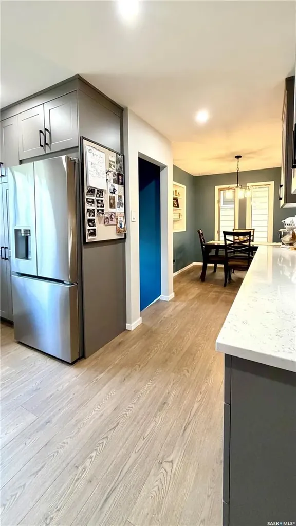 10 Stewart Avenue Saskatoon SK S7L 3S6