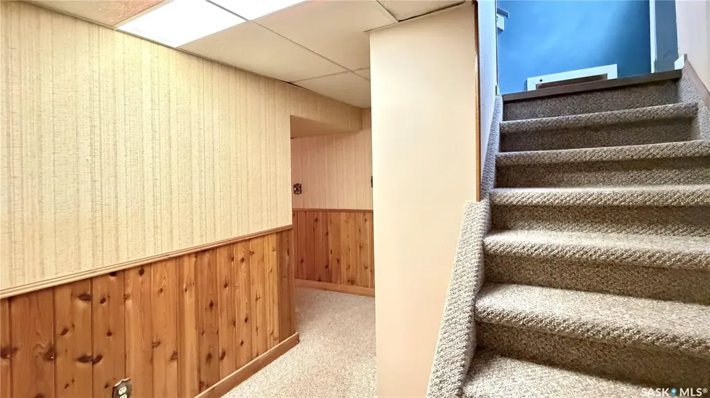 10 Stewart Avenue Saskatoon SK S7L 3S6