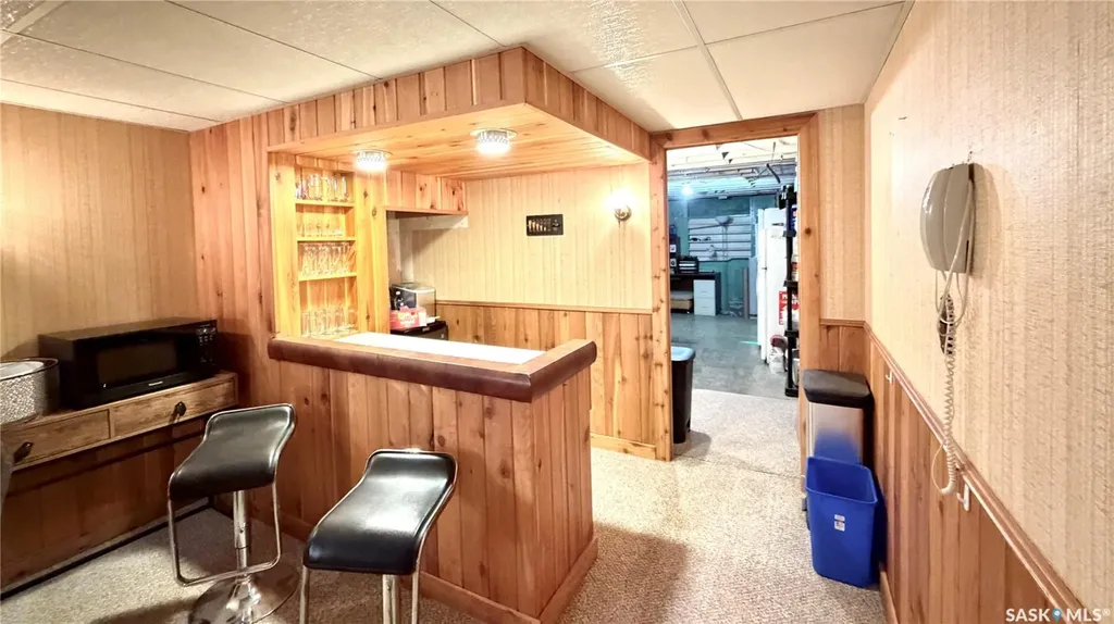 10 Stewart Avenue Saskatoon SK S7L 3S6