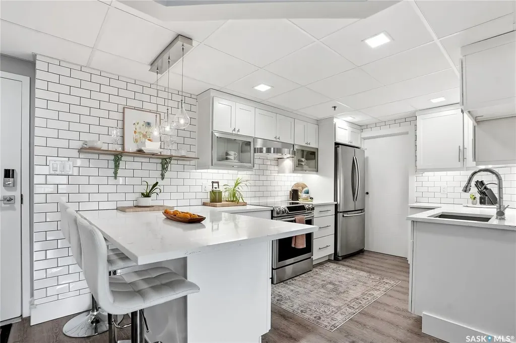 611 University Drive Saskatoon SK S7N 3Z1