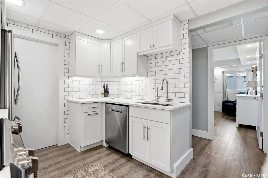 611 University Drive Saskatoon SK S7N 3Z1