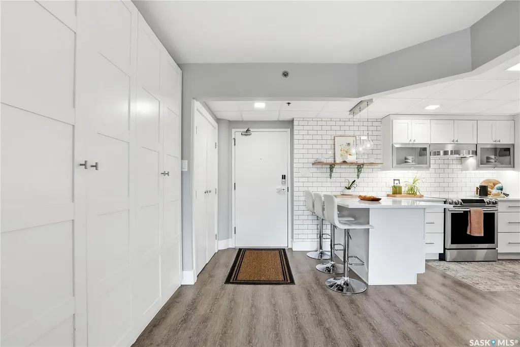 611 University Drive Saskatoon SK S7N 3Z1