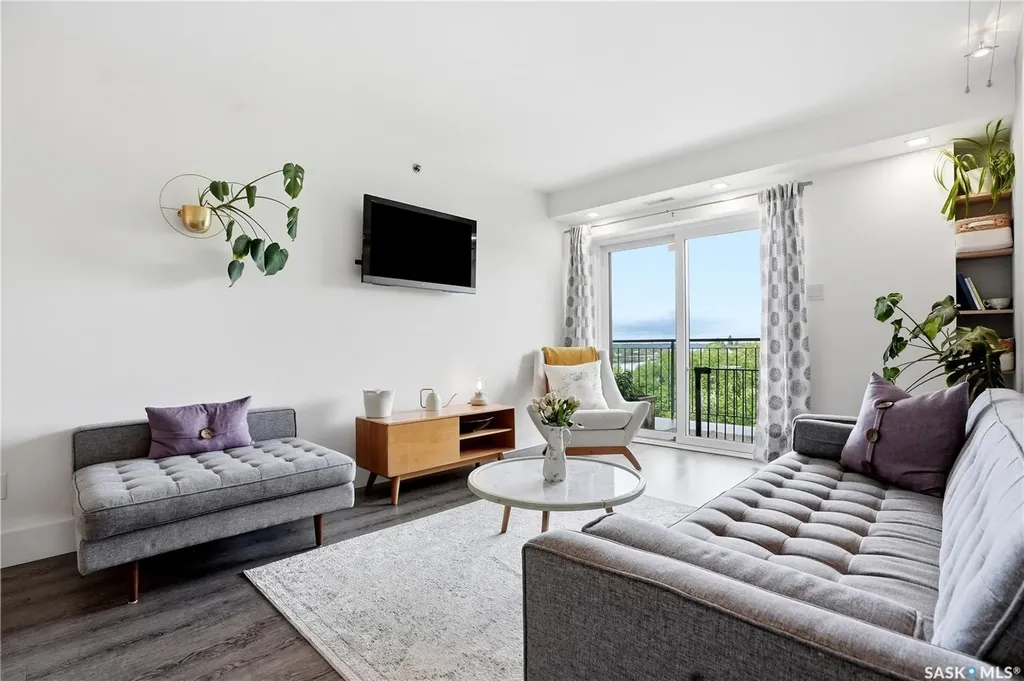 611 University Drive Saskatoon SK S7N 3Z1