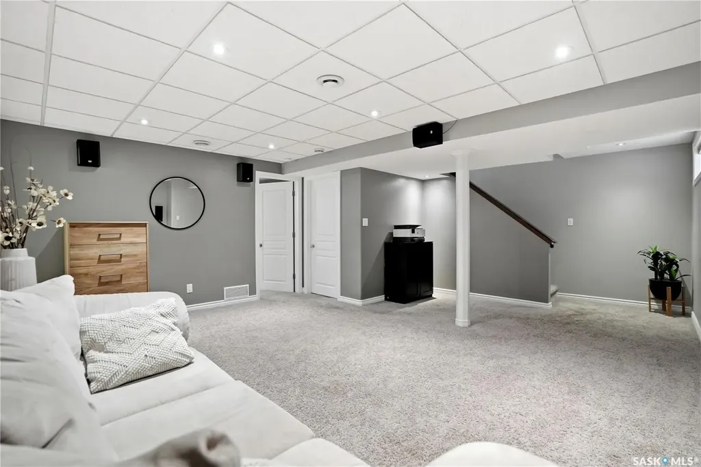 4265 Preston Crescent Regina SK S4X 0C9