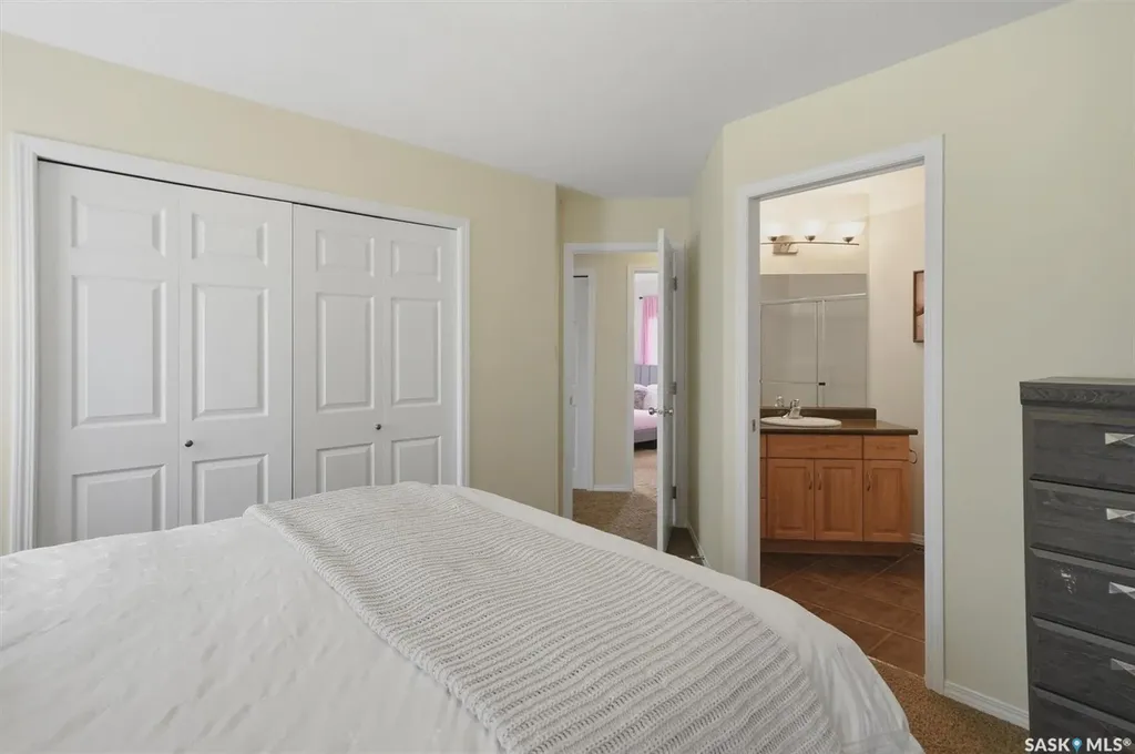 1358 Denham Crescent Saskatoon SK S7R 0B1