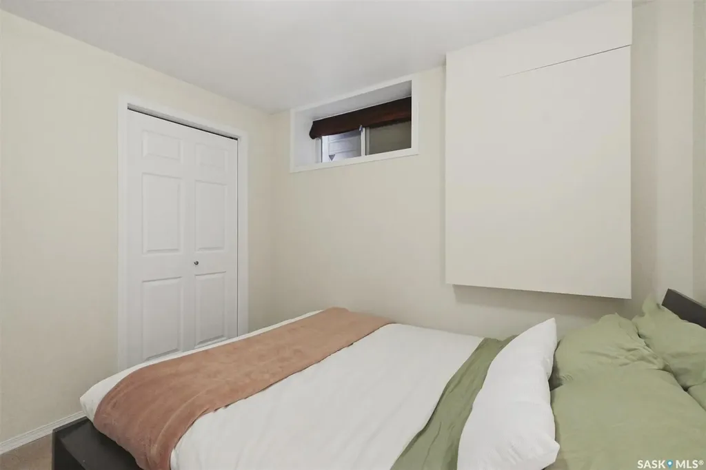 1358 Denham Crescent Saskatoon SK S7R 0B1