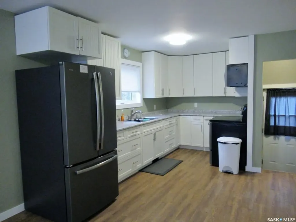110 7th Avenue W Kindersley SK S0L 1S0