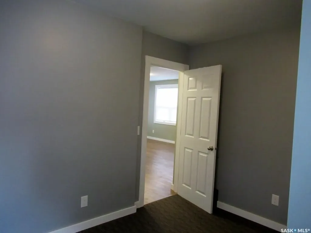 110 7th Avenue W Kindersley SK S0L 1S0